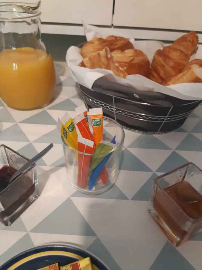 L'Abri D'Emilie - Chambre D'Hotes Saint-Xandre Eksteriør billede